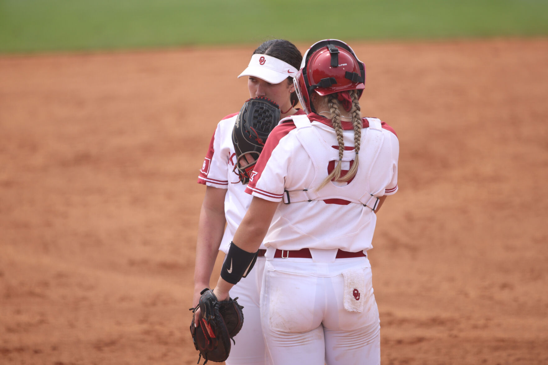 Nicole May and Kinzie Hansen
